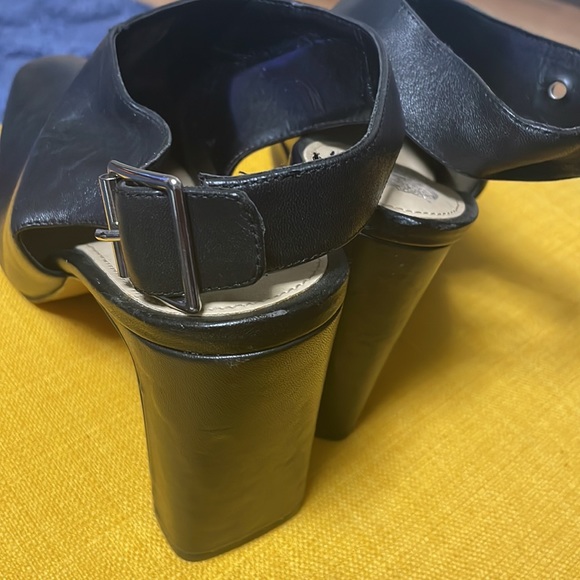 Size 11 black Vince Camuto sling back pumps. Worn once. - Picture 6 of 6
